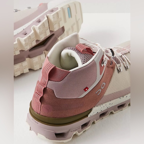 NEW On Cloudtrax In Rose / Ivory Size 10- 10.5 - Picture 4 of 16